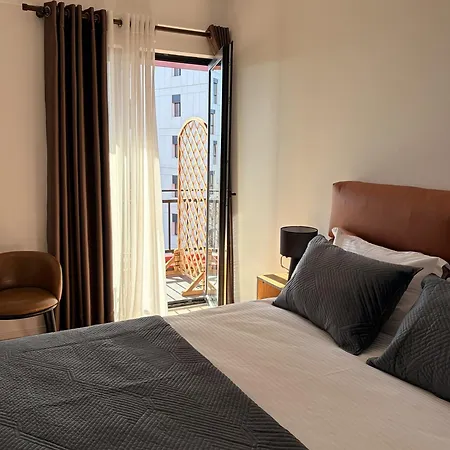 M&t Boutique 3* Τίρανα