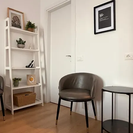 M&t Boutique Bed and Breakfast Τίρανα